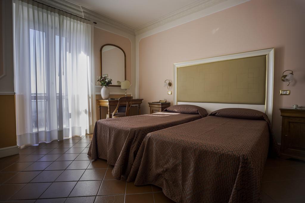 סירולו Hotel Monteconero חדר תמונה